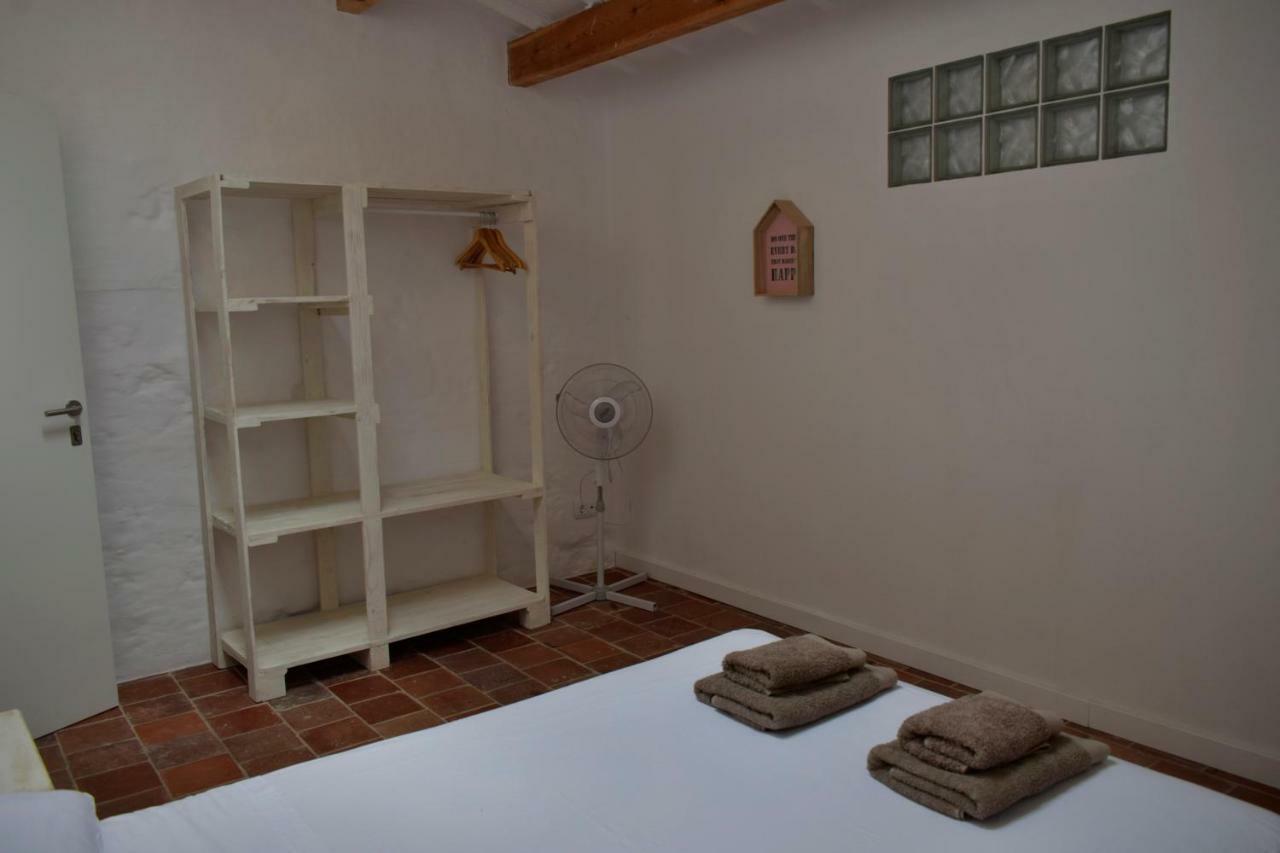 Refugi Biniati Vell Hostel Sant Lluis Ngoại thất bức ảnh